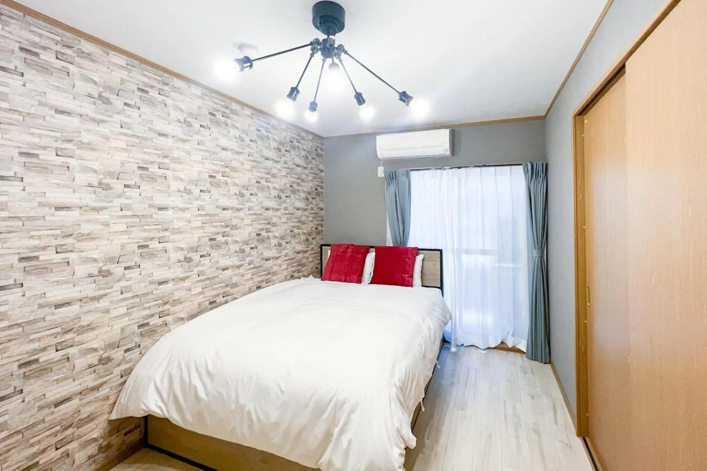 アパート Osaka House Honkan