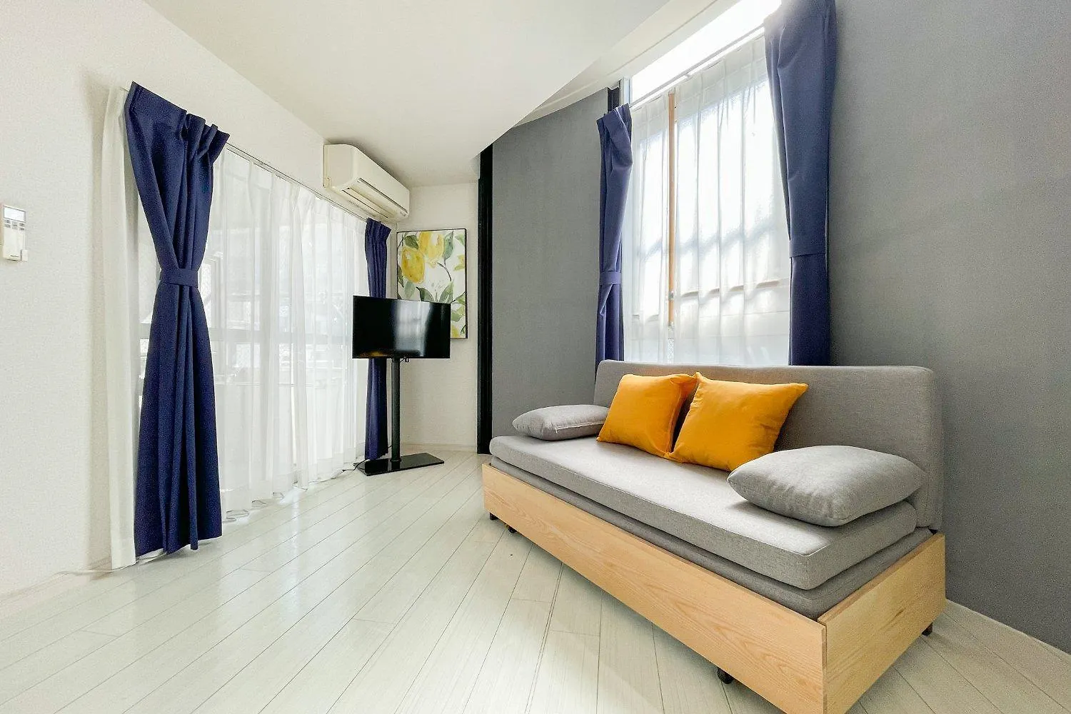 Osaka House Honkan アパート