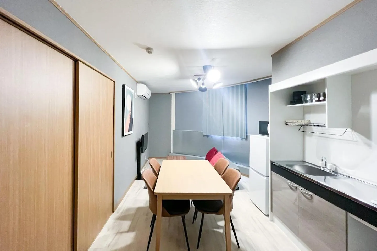 Osaka House Honkan Apartment